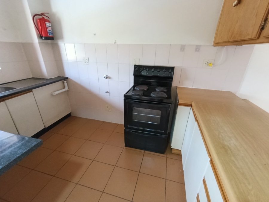 2 Bedroom Property for Sale in Langenhovenpark Free State